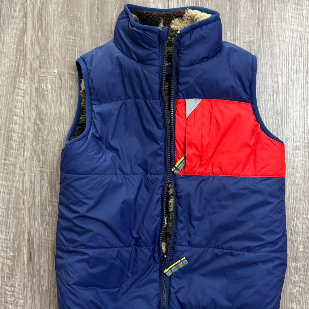 Boden Kids Reversible Puffer Fleece Vest | Size 5-6Y | Blue & Camo sherpa nwot